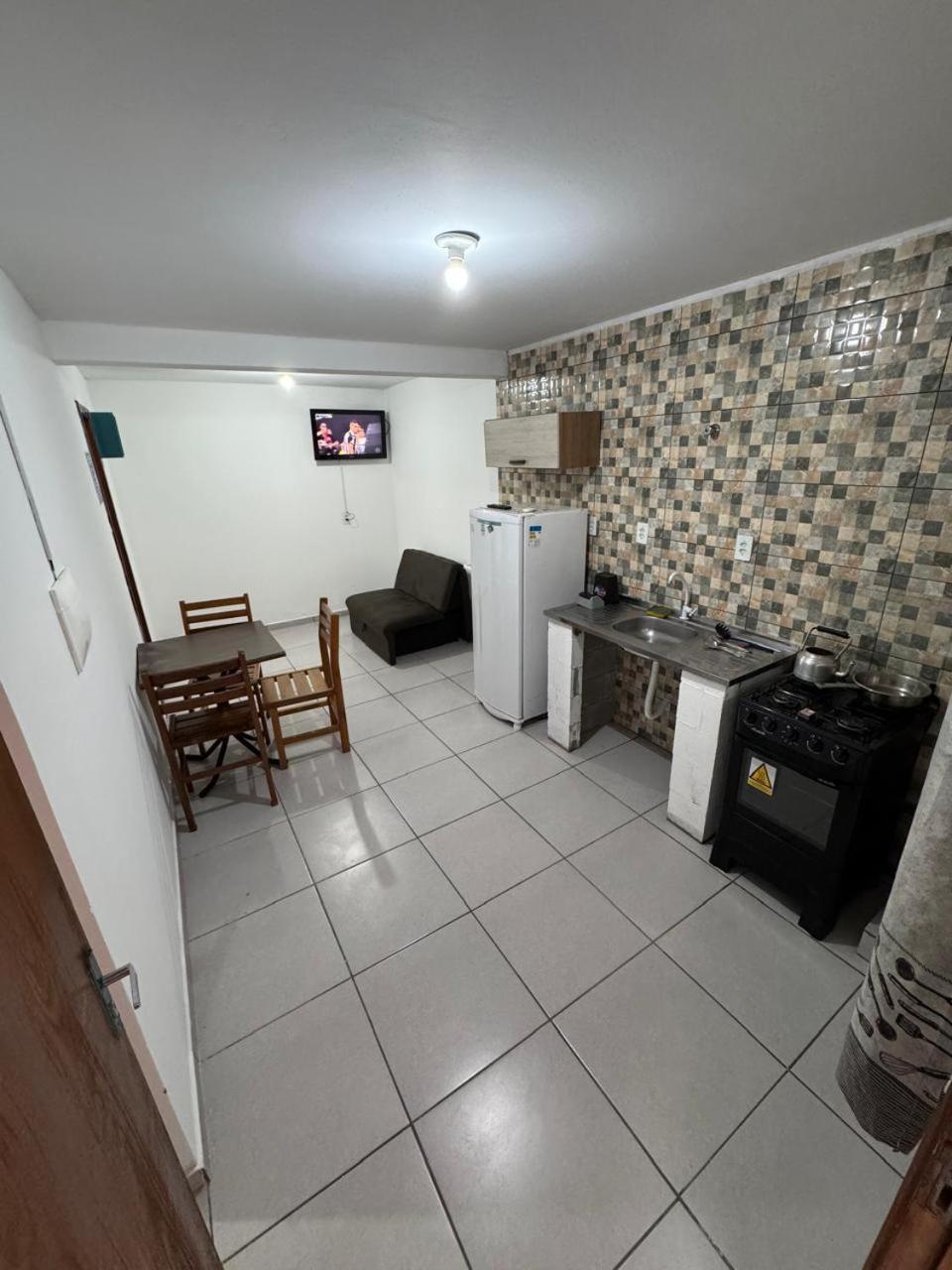 Kitnets No Campeche A 500 Metros Do Mar Apartment Florianopolis Exterior photo